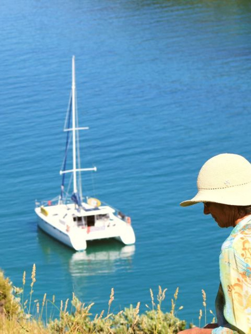 Day Sailing Charter with Island Stop and Lunch 6