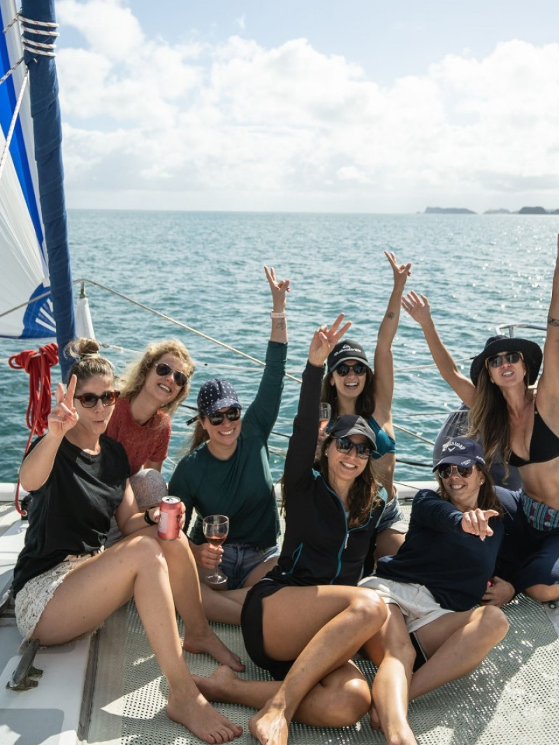 Day Sailing Charter with Island Stop and Lunch 10