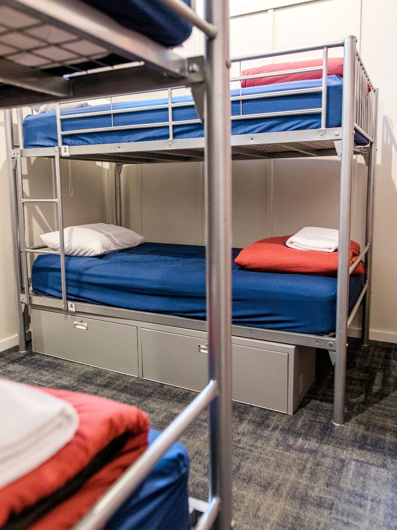 The Cambridge Hotel & Backpackers 7