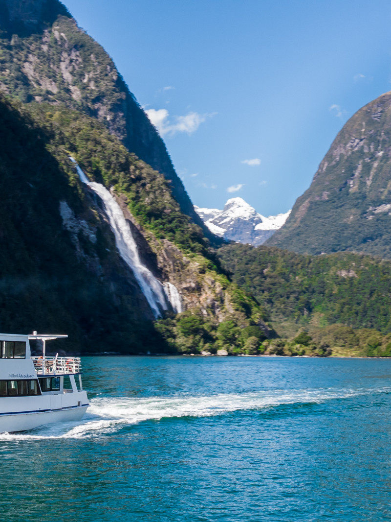 Fiordland Tours - Milford Sound Tours & Walks 2