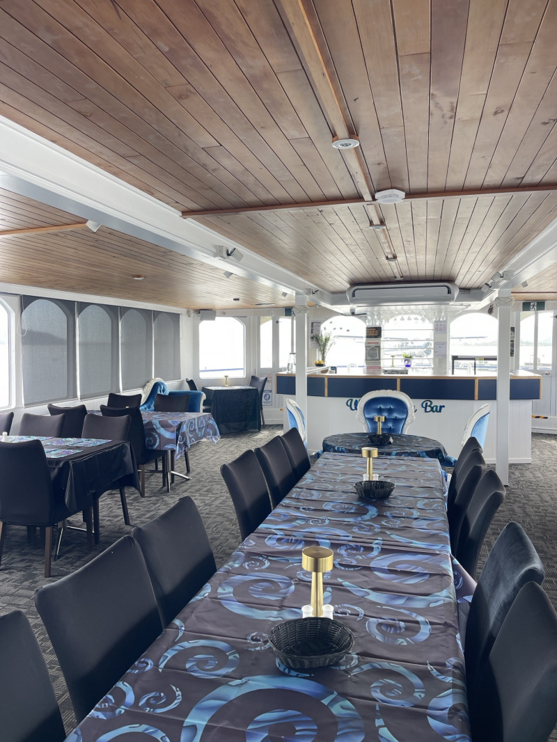 Lakeland Queen Cruises  5