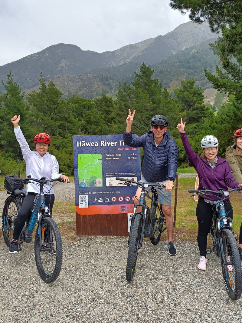 All Year - Bike the Wanaka and Hawea Trails - E-bike/Standard Bike Hire and Shuttle Included 4